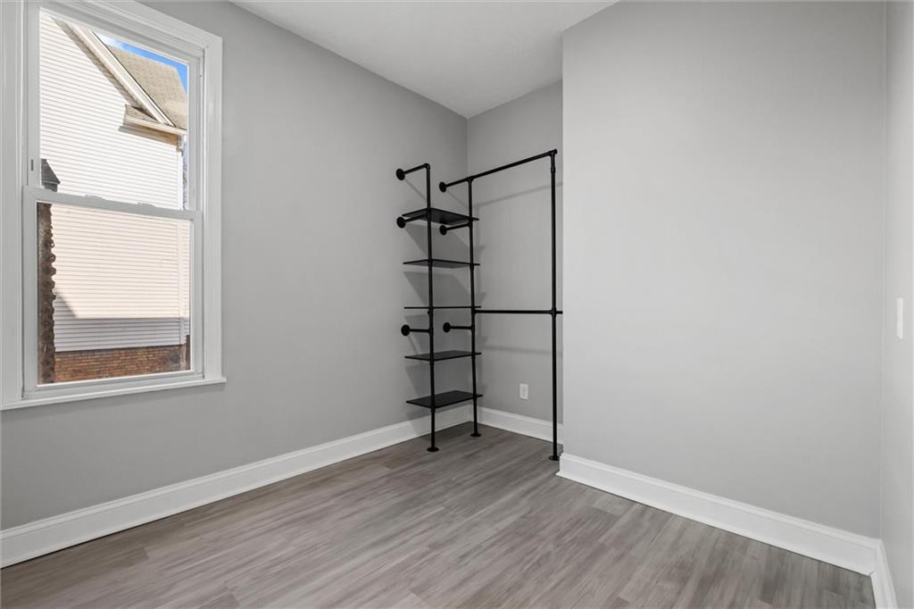 519 Lacock Street Rochester, PA 15074 - Photo 17 of 33