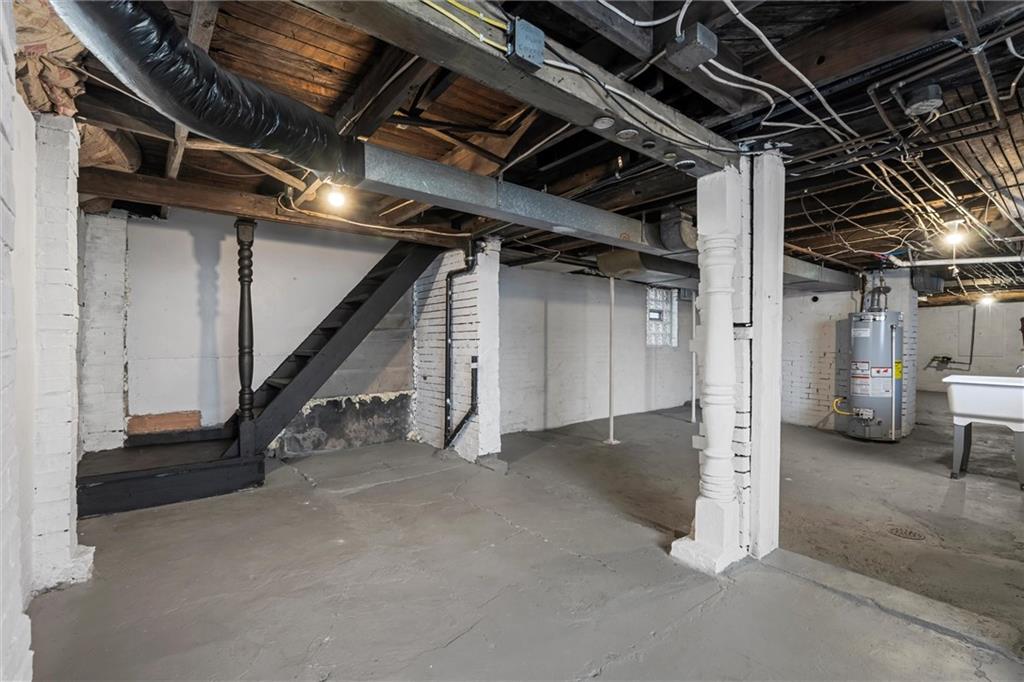 519 Lacock Street Rochester, PA 15074 - Photo 29 of 33