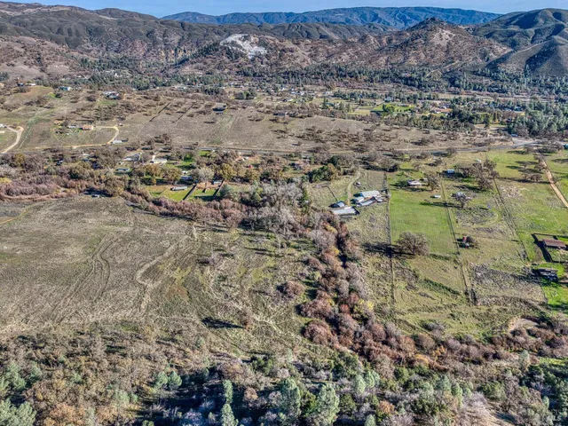 $489,000 | 1633 New Long Valley Road, Clearlake Oaks, CA 95423