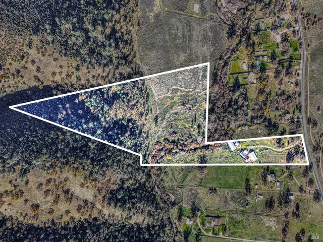 $489,000 | 1633 New Long Valley Road, Clearlake Oaks, CA 95423