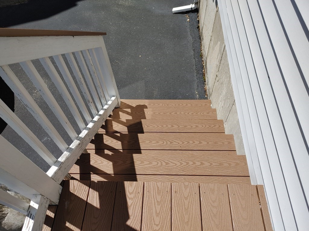 389 4th Street Fall River, MA 02721 - Photo 6 of 30