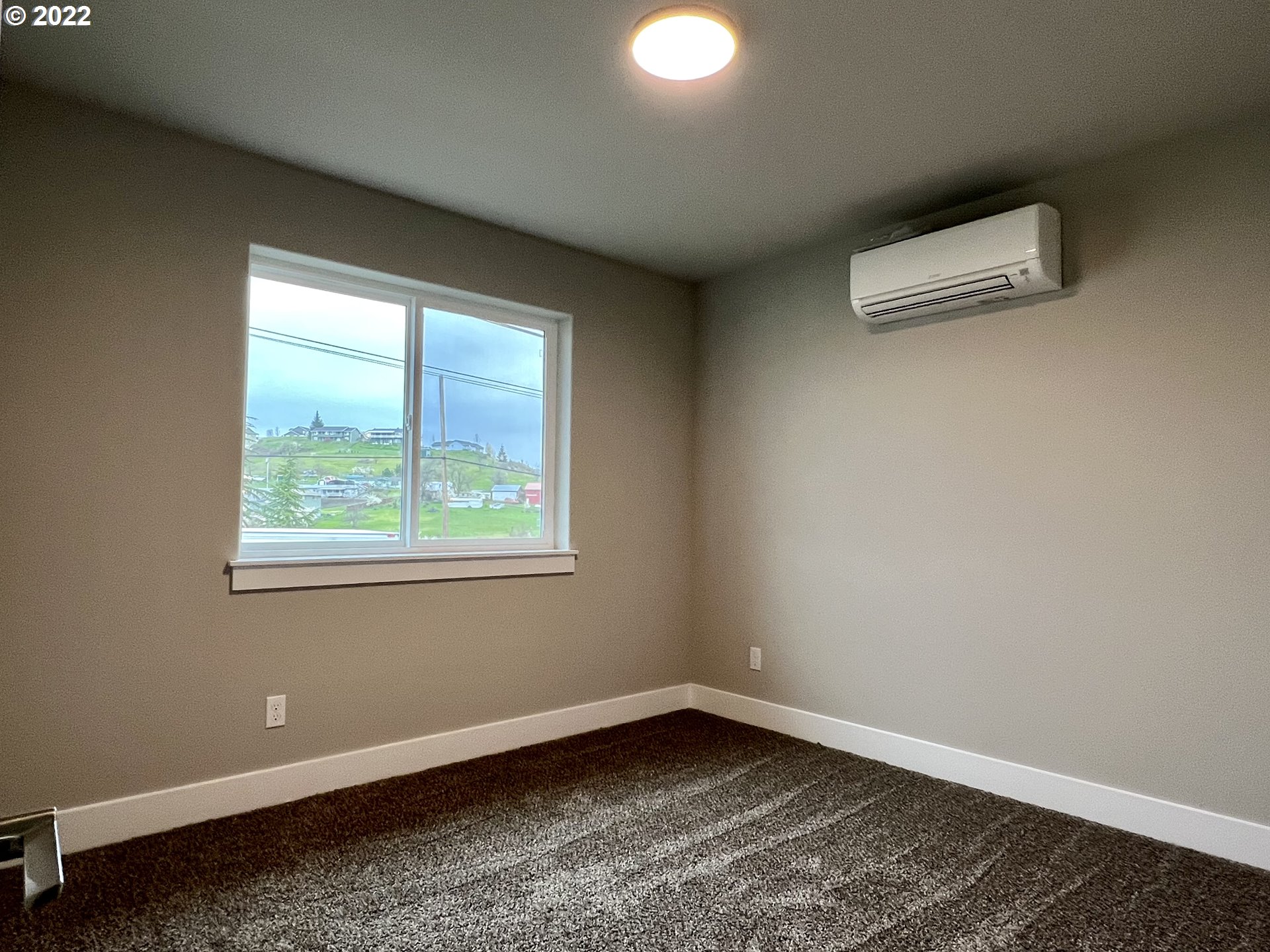 4955 Southwest Grange Road Roseburg, OR 97471 - Photo 10 of 12