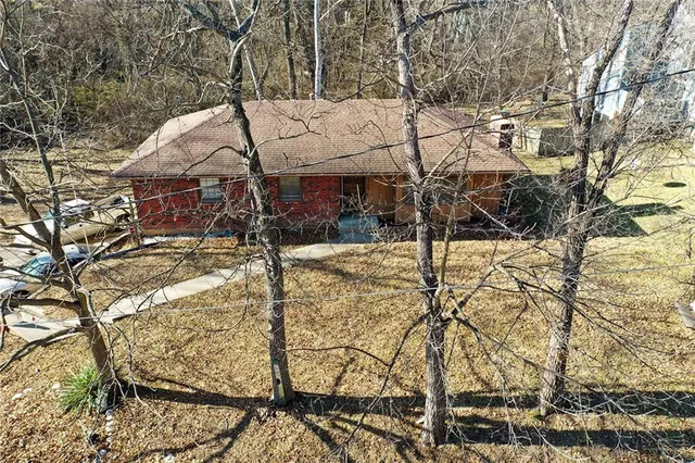 $257,900 | 2706 Maple Avenue, Leavenworth, KS 66048