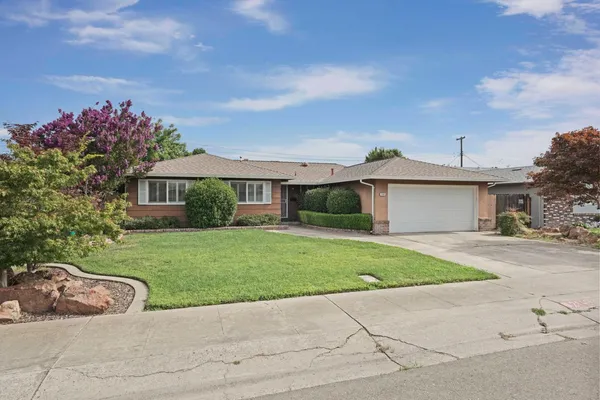 $519,950 | 2149 Debbie Lane, Lodi, CA 95242