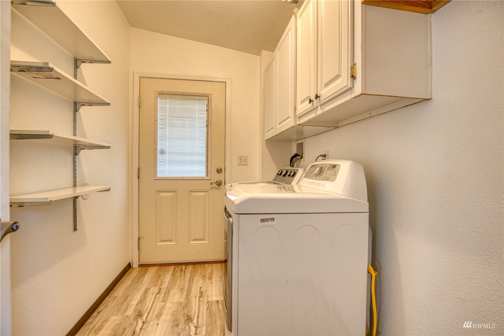 1019 Stanford Drive, Unit 26 Cosmopolis, WA 98537 - Photo 16 of 20 a utility room with dryer and washer