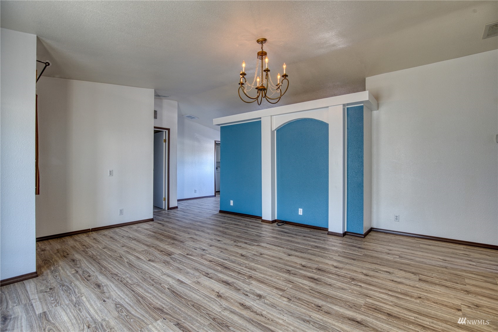 1019 Stanford Drive, Unit 26 Cosmopolis, WA 98537 - Photo 6 of 20 a view of a room with wooden floor