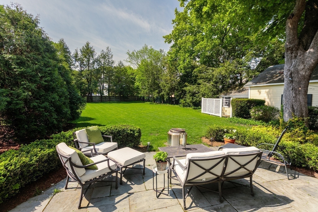 59 Elm Street Concord, MA 01742 - Photo 23 of 42