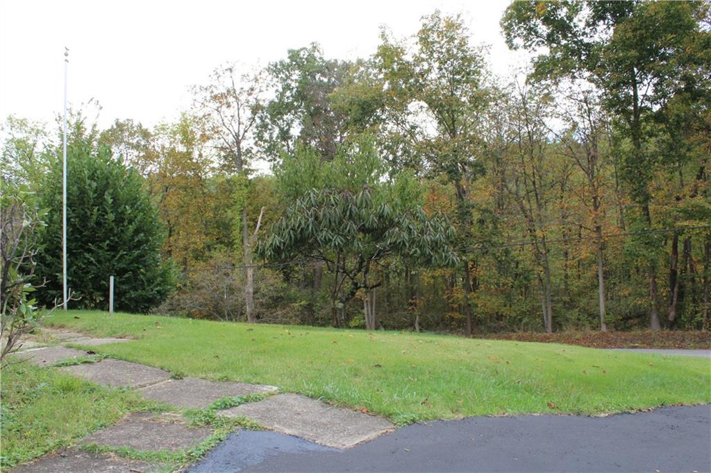 912 Atlasburg Road Burgettstown, PA 15021 - Photo 5 of 50 a view of a park