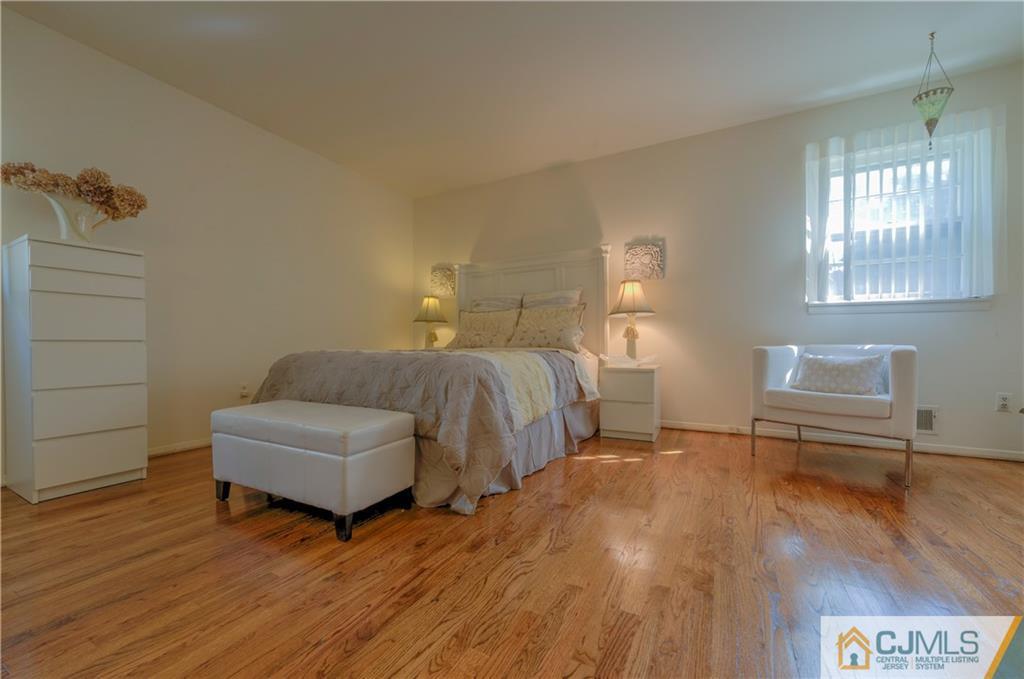 28 Academic Road East Brunswick, NJ 08816 - Photo 12 of 25 Gallery Image 12