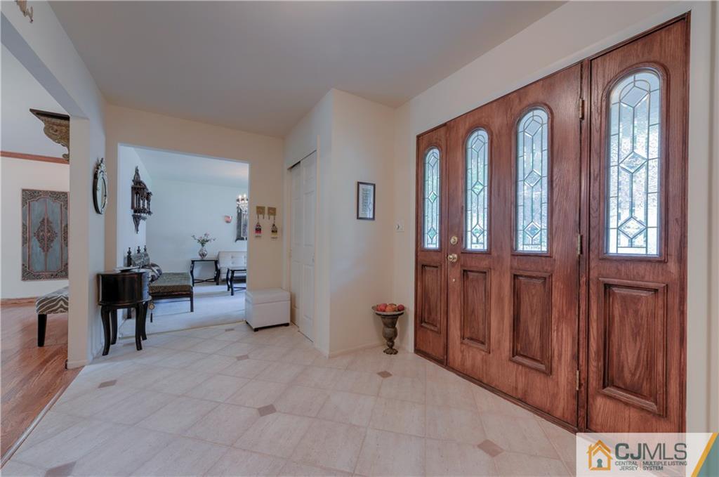 28 Academic Road East Brunswick, NJ 08816 - Photo 4 of 25 Gallery Image 4