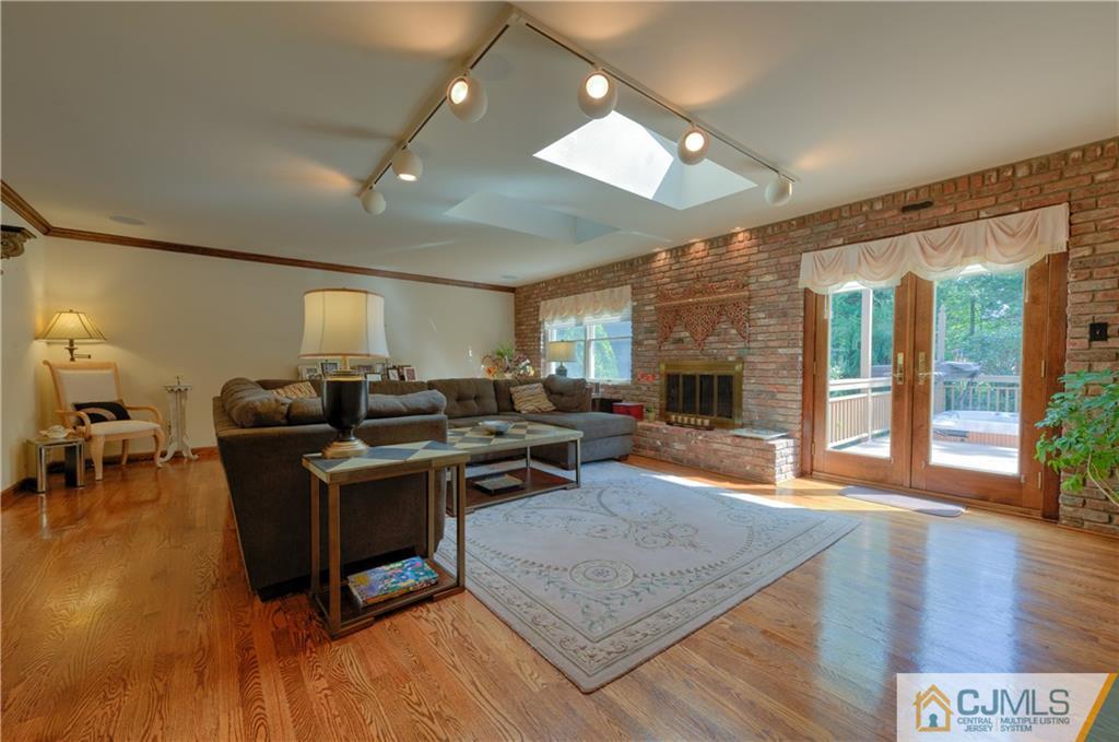 28 Academic Road East Brunswick, NJ 08816 - Photo 6 of 25 Gallery Image 6