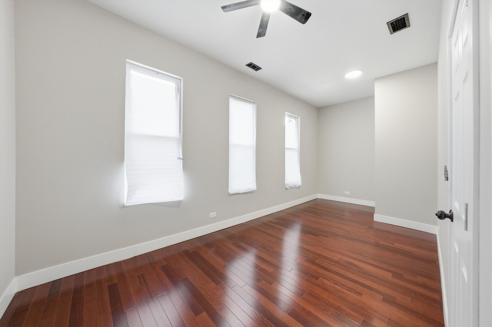 7017 South Normal Boulevard Chicago, IL 60621 - Photo 12 of 23 Gallery Image 12