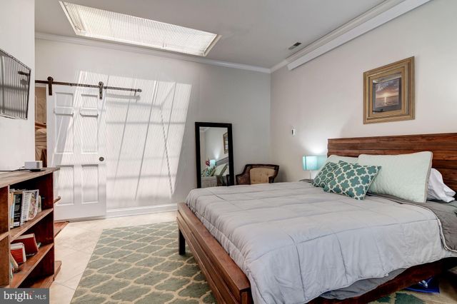 $674,900 | 806 Rhode Island Avenue Northwest, Unit 1, Washington, DC 20001