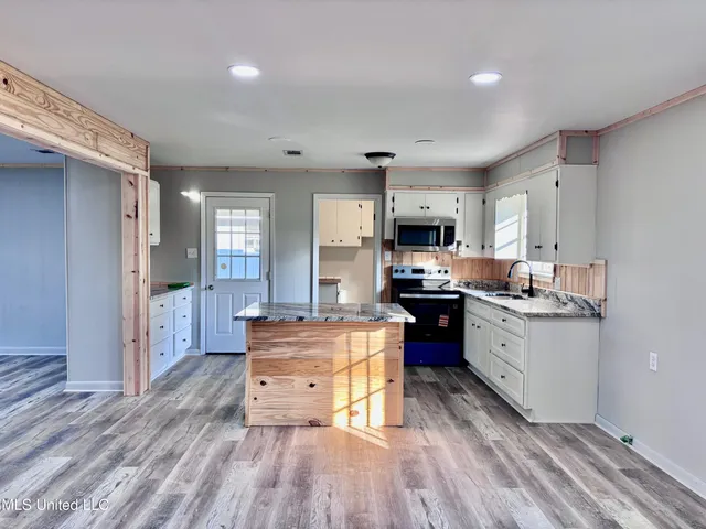 $250,000 | 4190 Highway 44, Tylertown, MS 39667