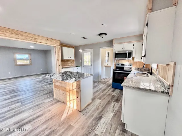 $250,000 | 4190 Highway 44, Tylertown, MS 39667