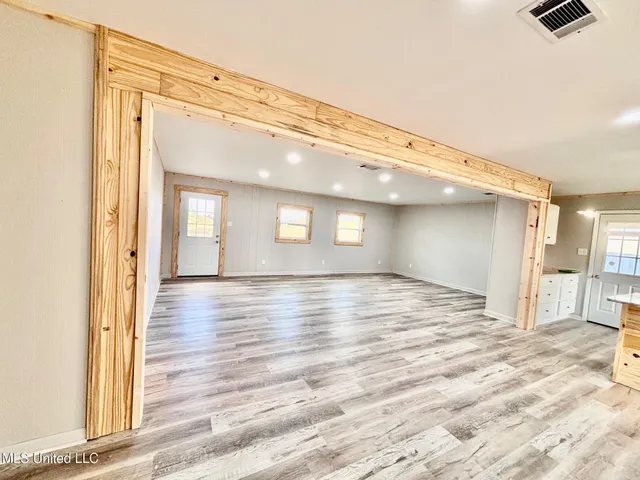 $250,000 | 4190 Highway 44, Tylertown, MS 39667