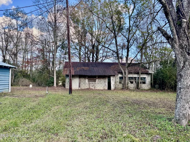 $250,000 | 4190 Highway 44, Tylertown, MS 39667