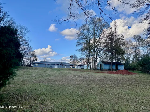 $250,000 | 4190 Highway 44, Tylertown, MS 39667