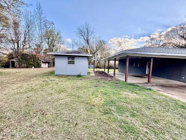 $250,000 | 4190 Highway 44, Tylertown, MS 39667