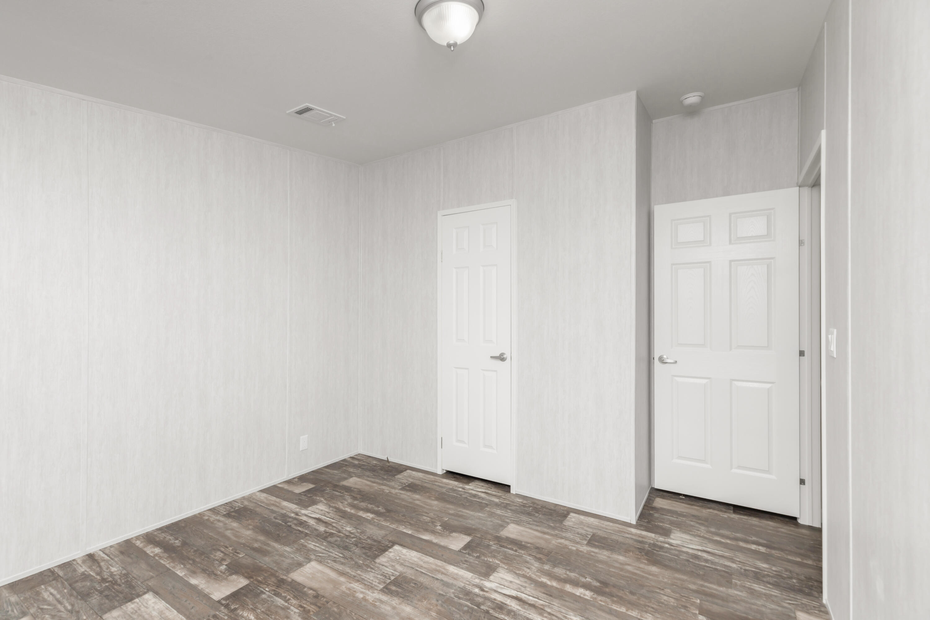 910 North Lloyd Street Crestview, FL 32536 - Photo 24 of 30 147A6423