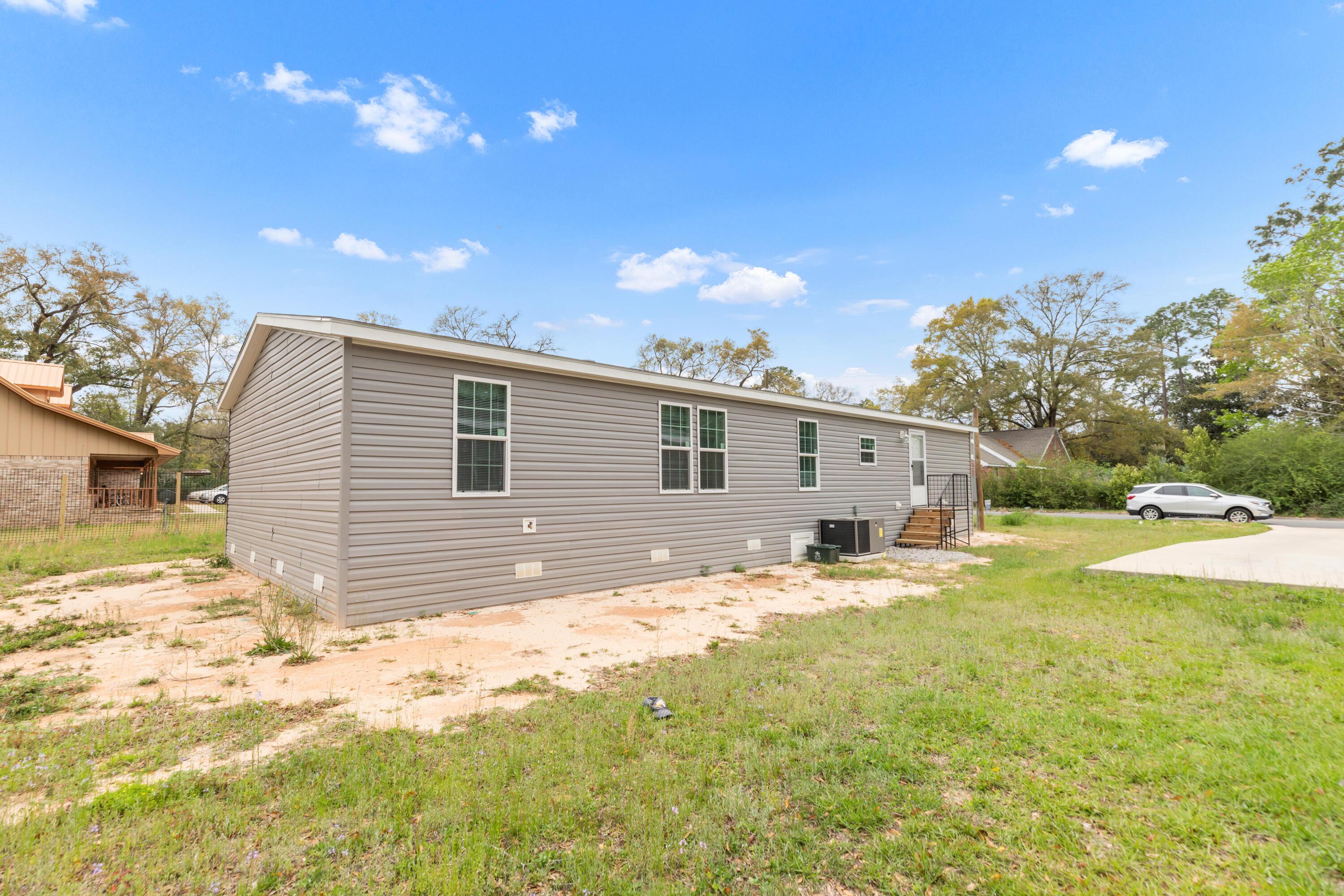 910 North Lloyd Street Crestview, FL 32536 - Photo 30 of 30 147A6399