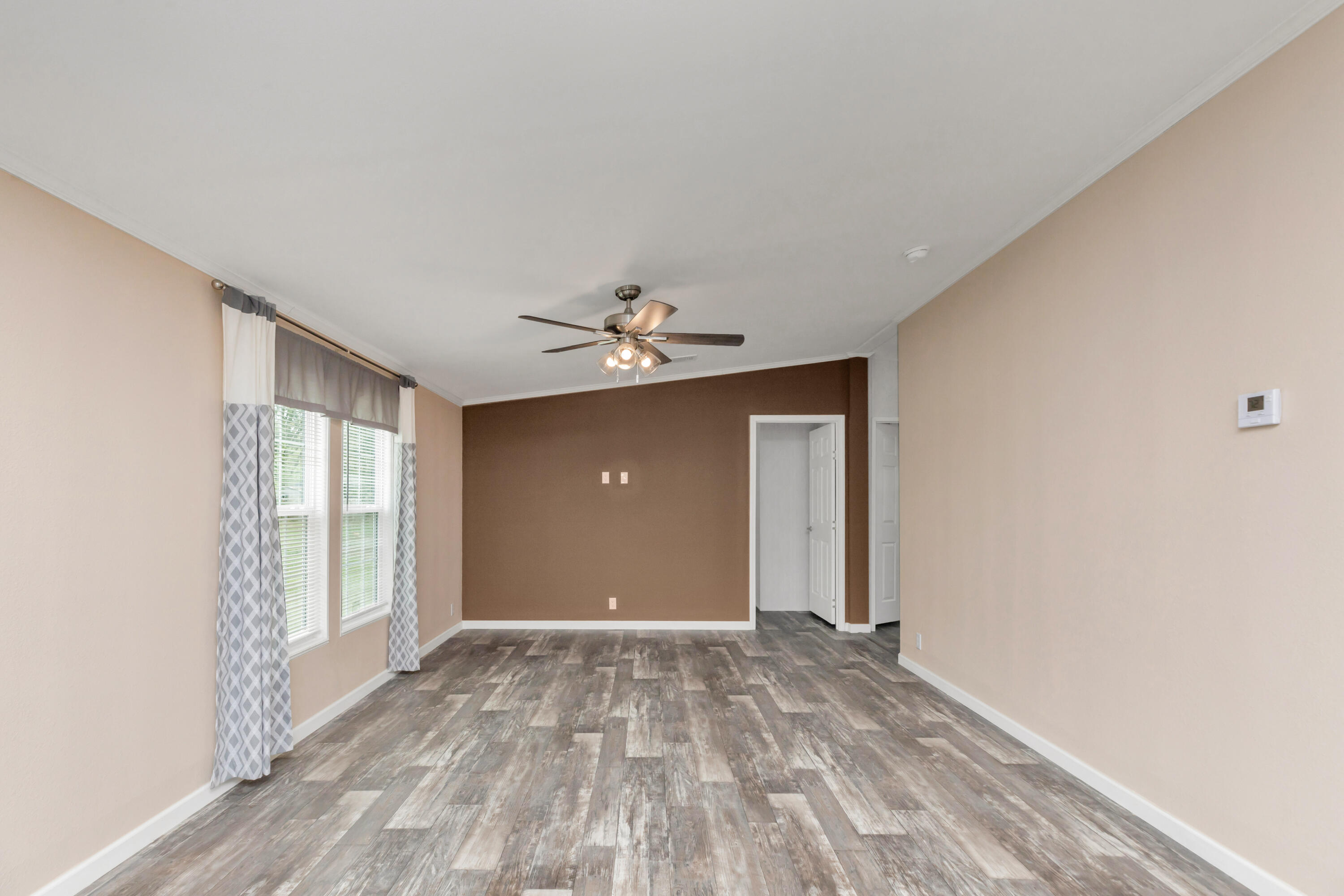 910 North Lloyd Street Crestview, FL 32536 - Photo 10 of 30 147A6429