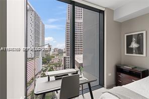 68 Southeast 6th Street, Unit 1209 Miami, FL 33131 - Photo 17 of 60