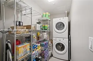 $5,900 | 68 Southeast 6th Street, Unit 1209, Miami, FL 33131