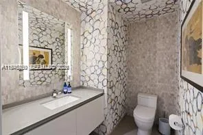 $5,900 | 68 Southeast 6th Street, Unit 1209, Miami, FL 33131