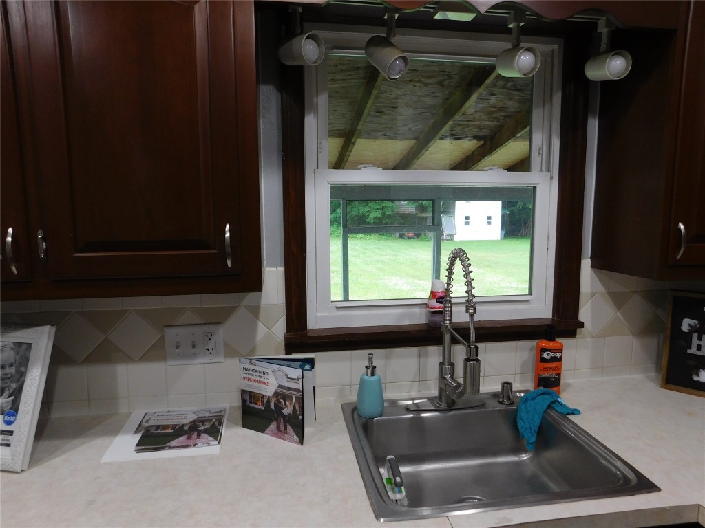 90 Ballyhack Road Port Crane, NY 13833 - Photo 8 of 26 Gallery Image 8
