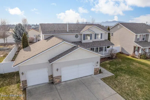 $715,000 | 2811 West Thorndale Loop, Coeur D'Alene, ID 83815