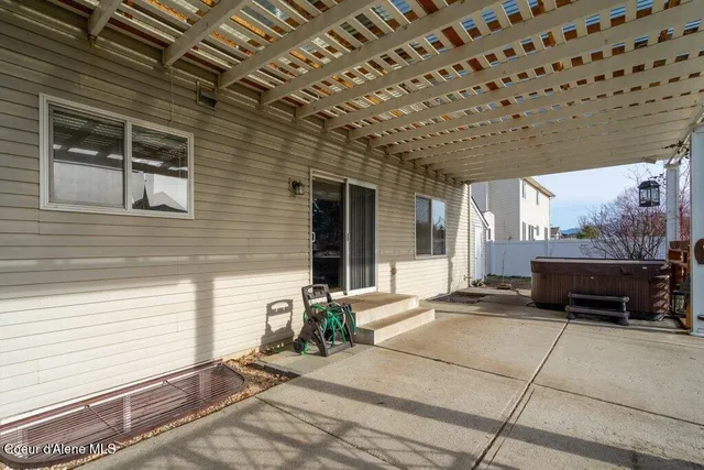 $715,000 | 2811 West Thorndale Loop, Coeur D'Alene, ID 83815