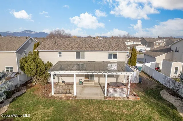 $715,000 | 2811 West Thorndale Loop, Coeur D'Alene, ID 83815