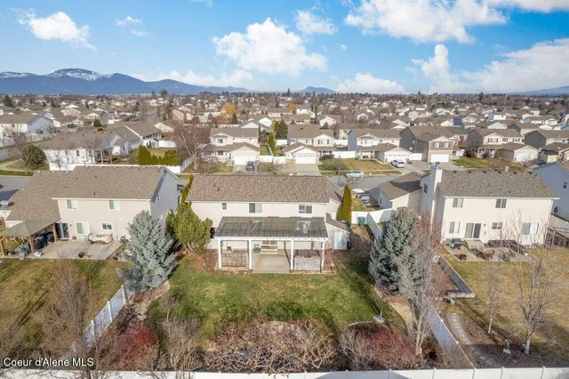 $715,000 | 2811 West Thorndale Loop, Coeur D'Alene, ID 83815