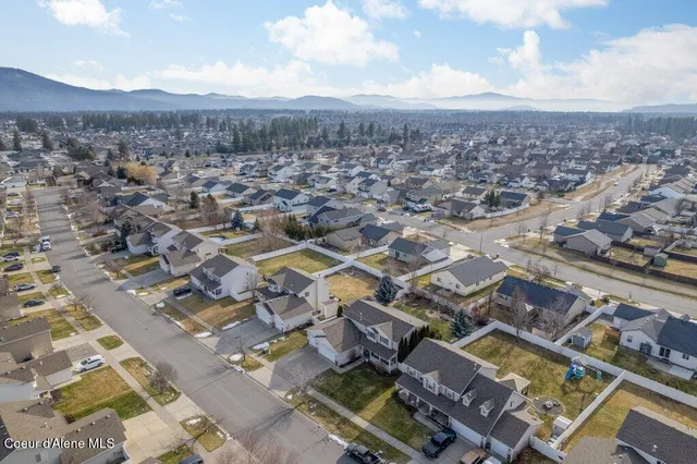 $715,000 | 2811 West Thorndale Loop, Coeur D'Alene, ID 83815