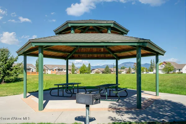 $715,000 | 2811 West Thorndale Loop, Coeur D'Alene, ID 83815