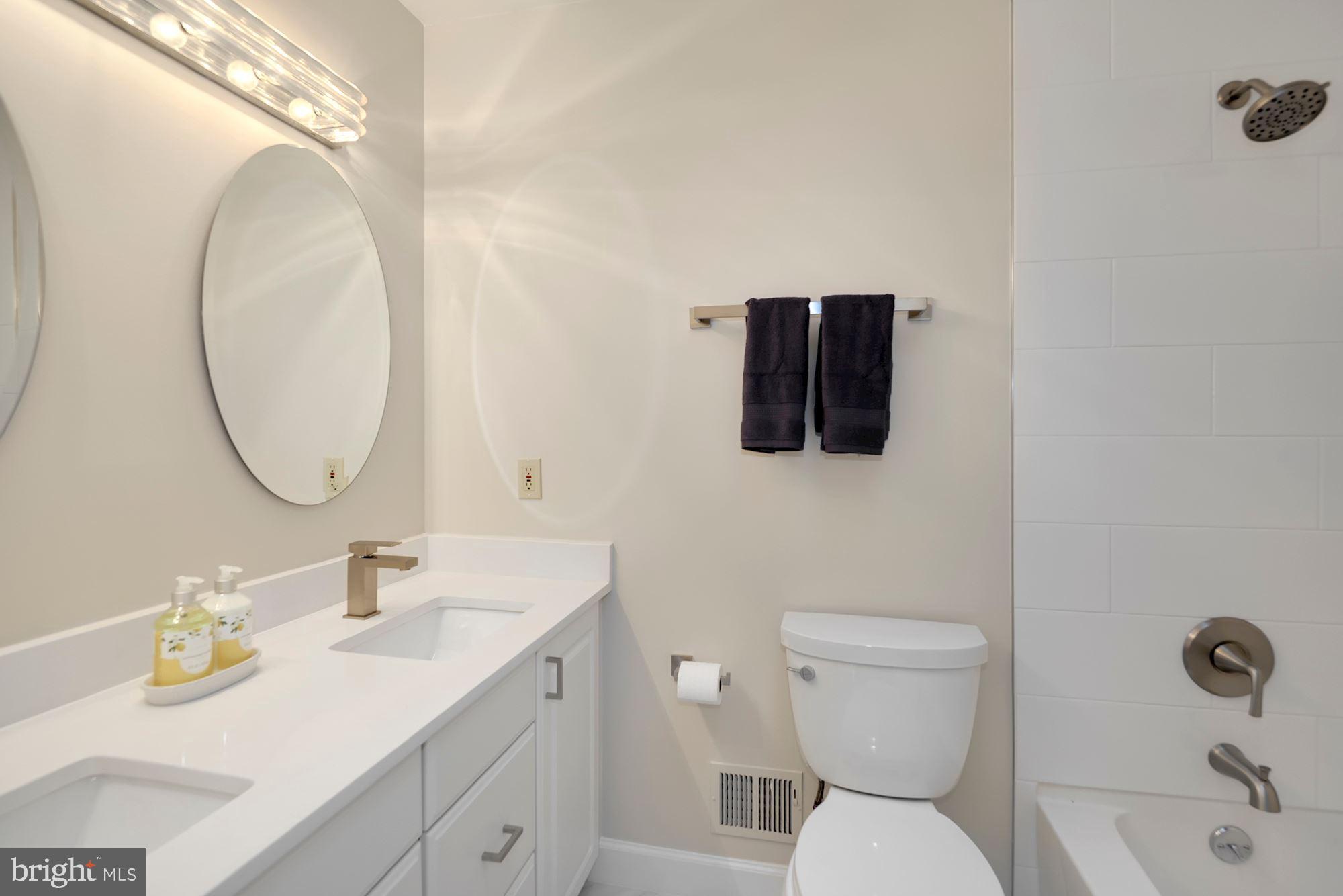 7700 Hamilton Spring Road Bethesda, MD 20817 - Photo 19 of 33