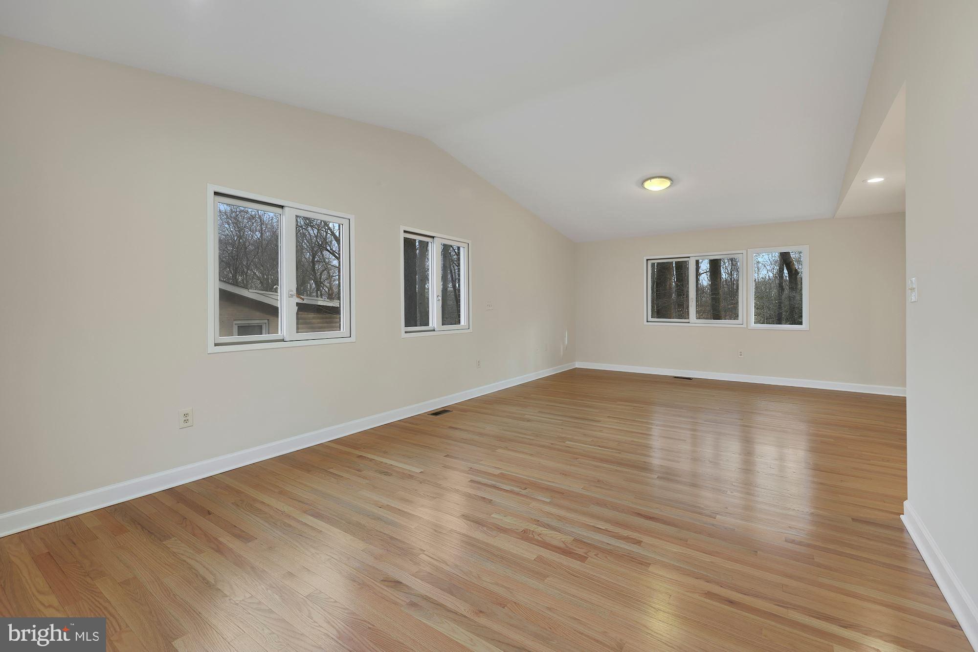 7700 Hamilton Spring Road Bethesda, MD 20817 - Photo 21 of 33