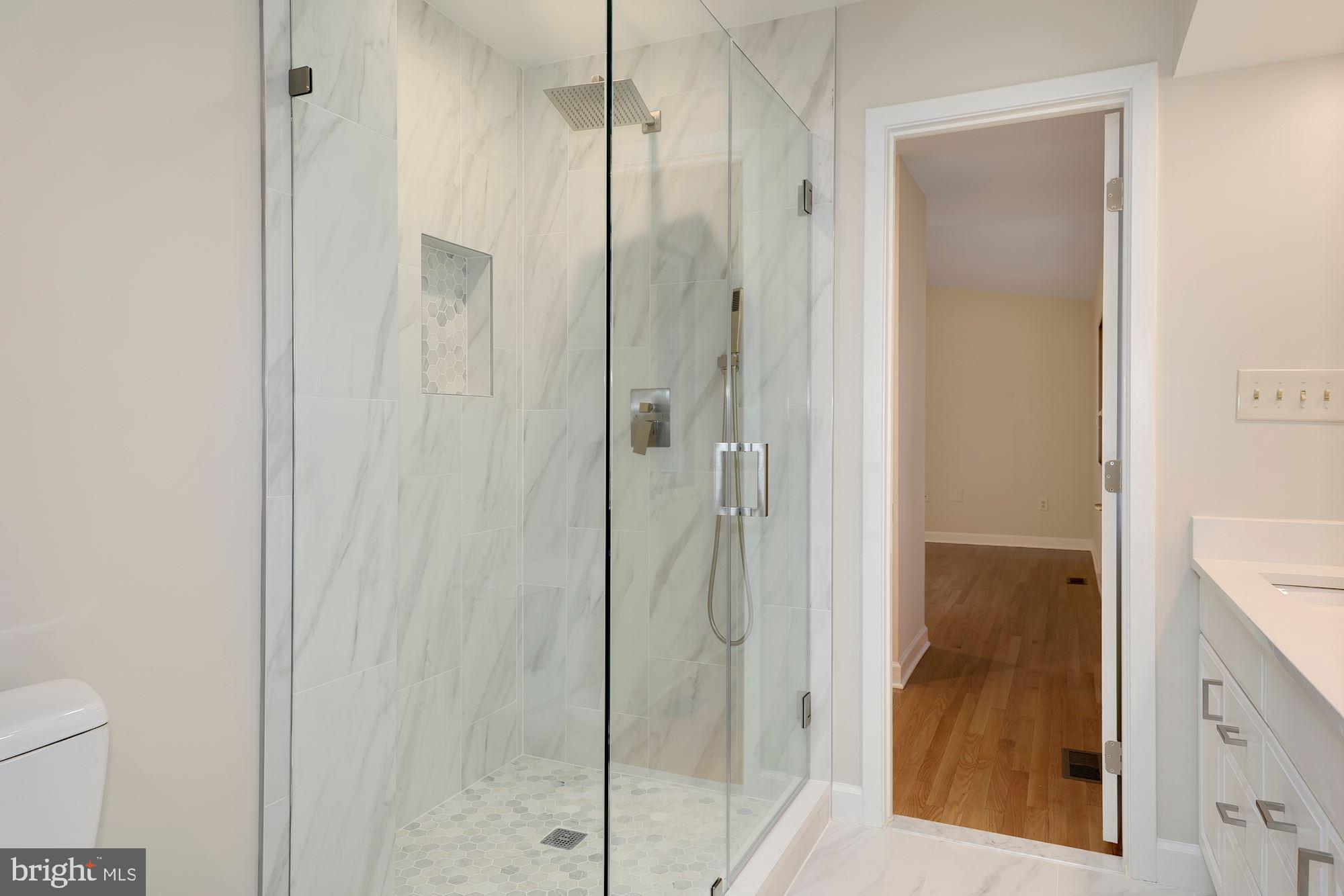 7700 Hamilton Spring Road Bethesda, MD 20817 - Photo 24 of 33