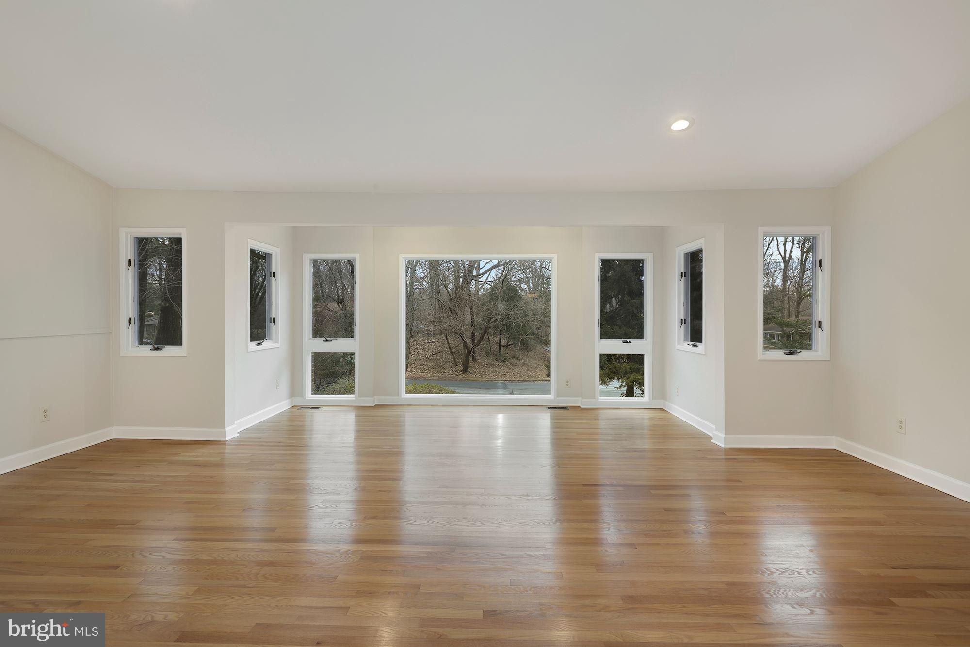 7700 Hamilton Spring Road Bethesda, MD 20817 - Photo 10 of 33
