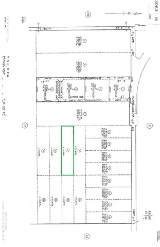 a black and white photo of a picture