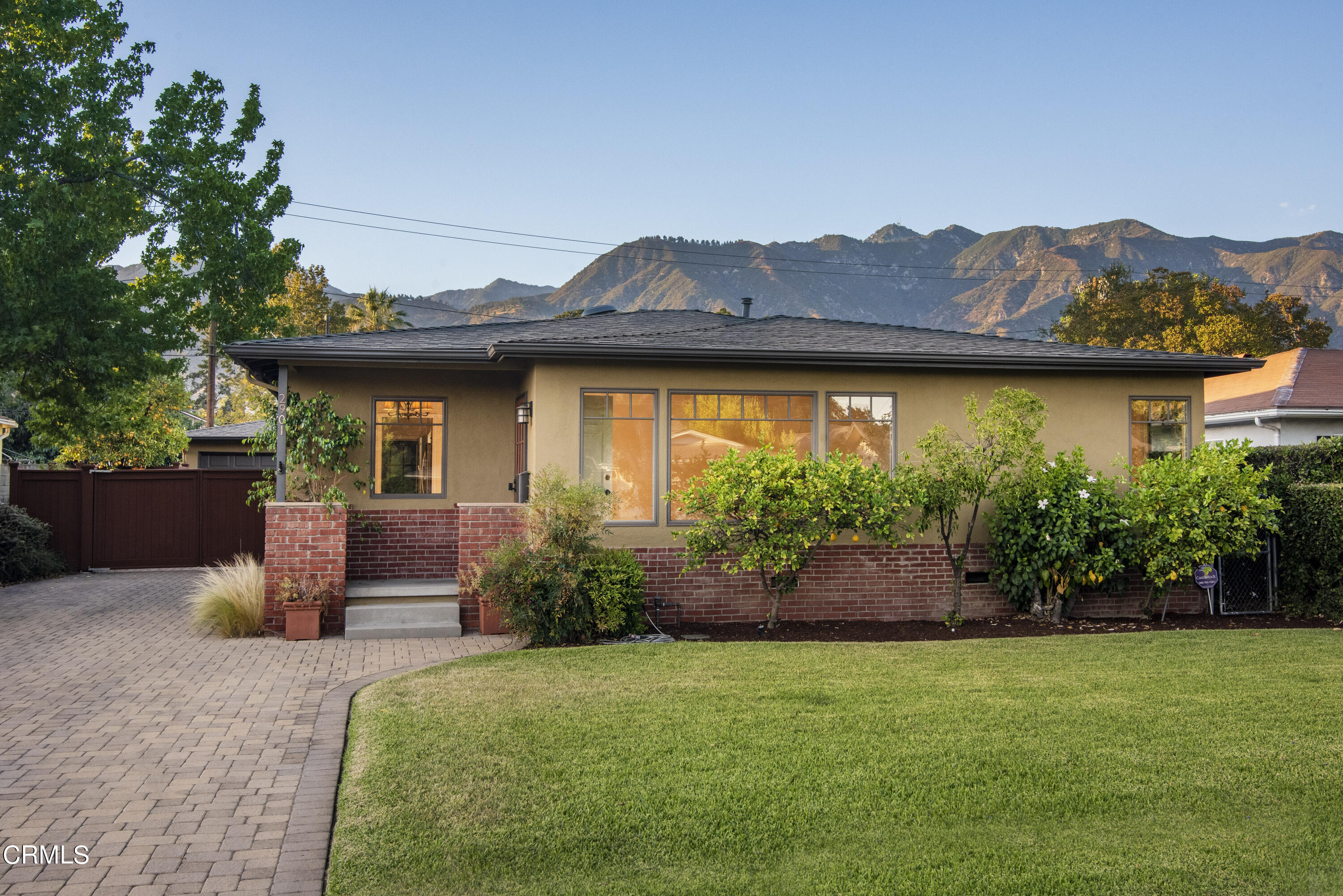 2901 Paloma Street Pasadena, CA 91107 - Photo 9 of 41 a front view of a house with porch