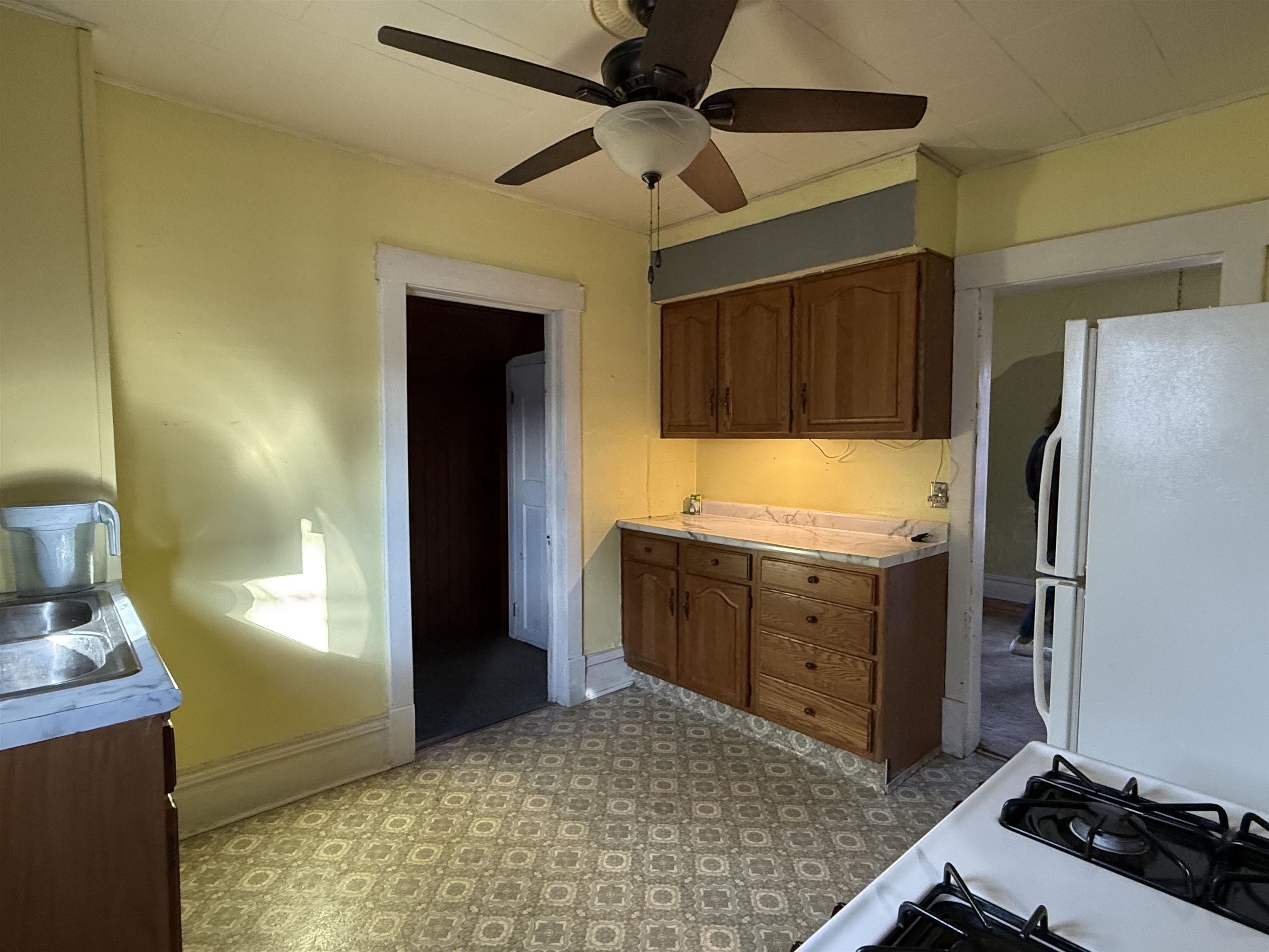 1003 Liberty Avenue Beloit, WI 53511 - Photo 12 of 30