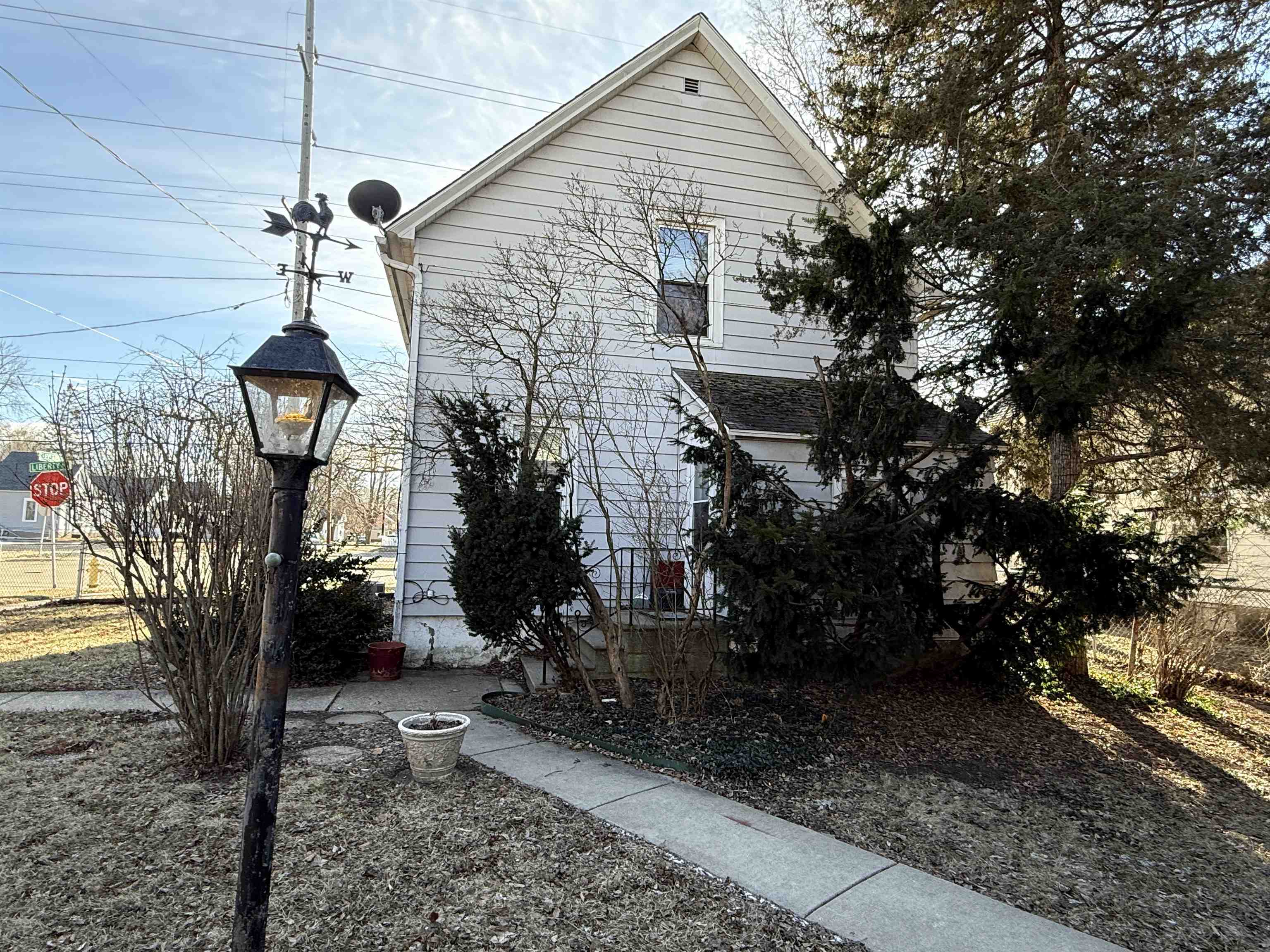 1003 Liberty Avenue Beloit, WI 53511 - Photo 4 of 30