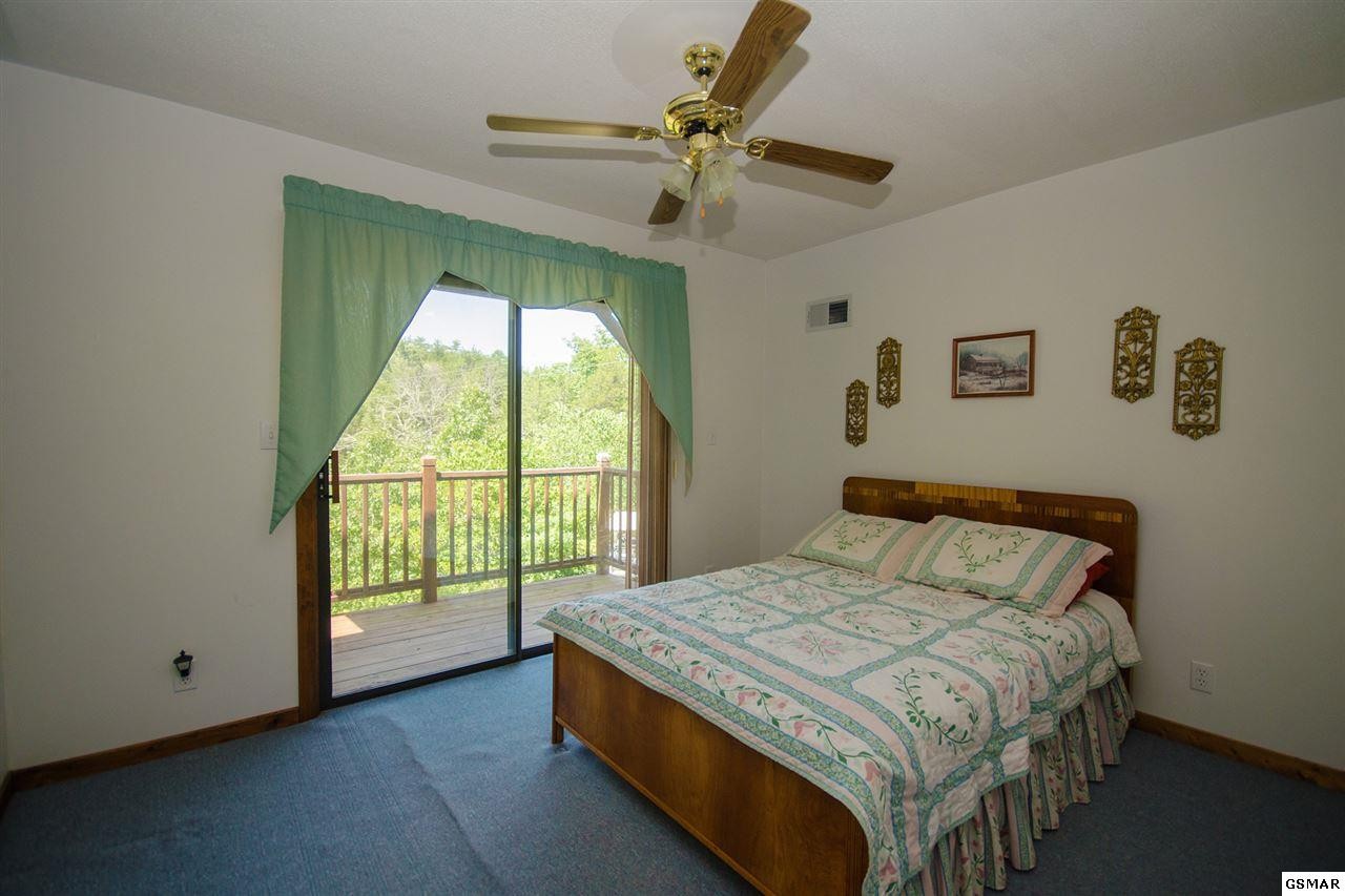 3975 Timber Way Sevierville, TN 37876 - Photo 13 of 17