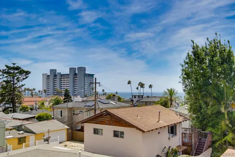 $2,949,999 | 835 Beryl Street, San Diego, CA 92109