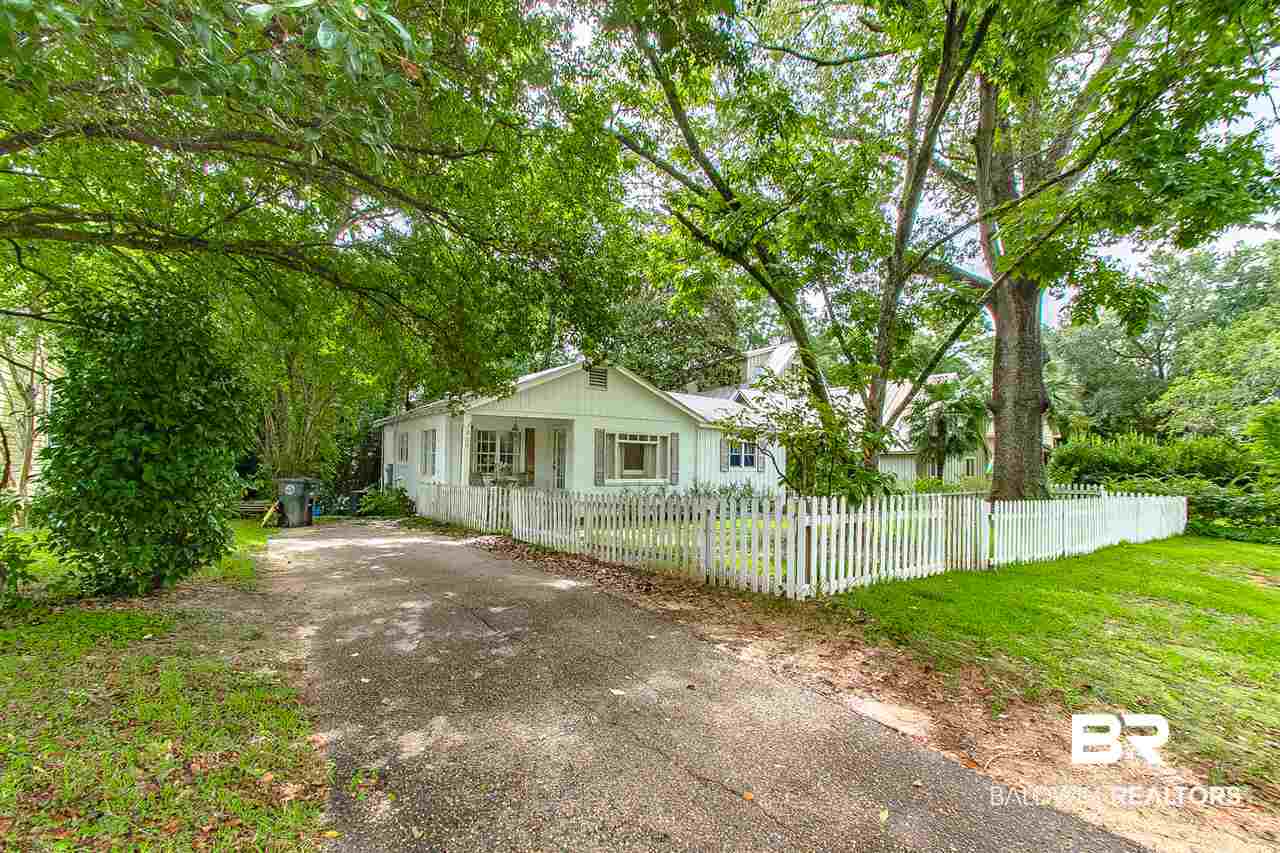 409 Azalea Street Fairhope, AL 36532 - Photo 4 of 39