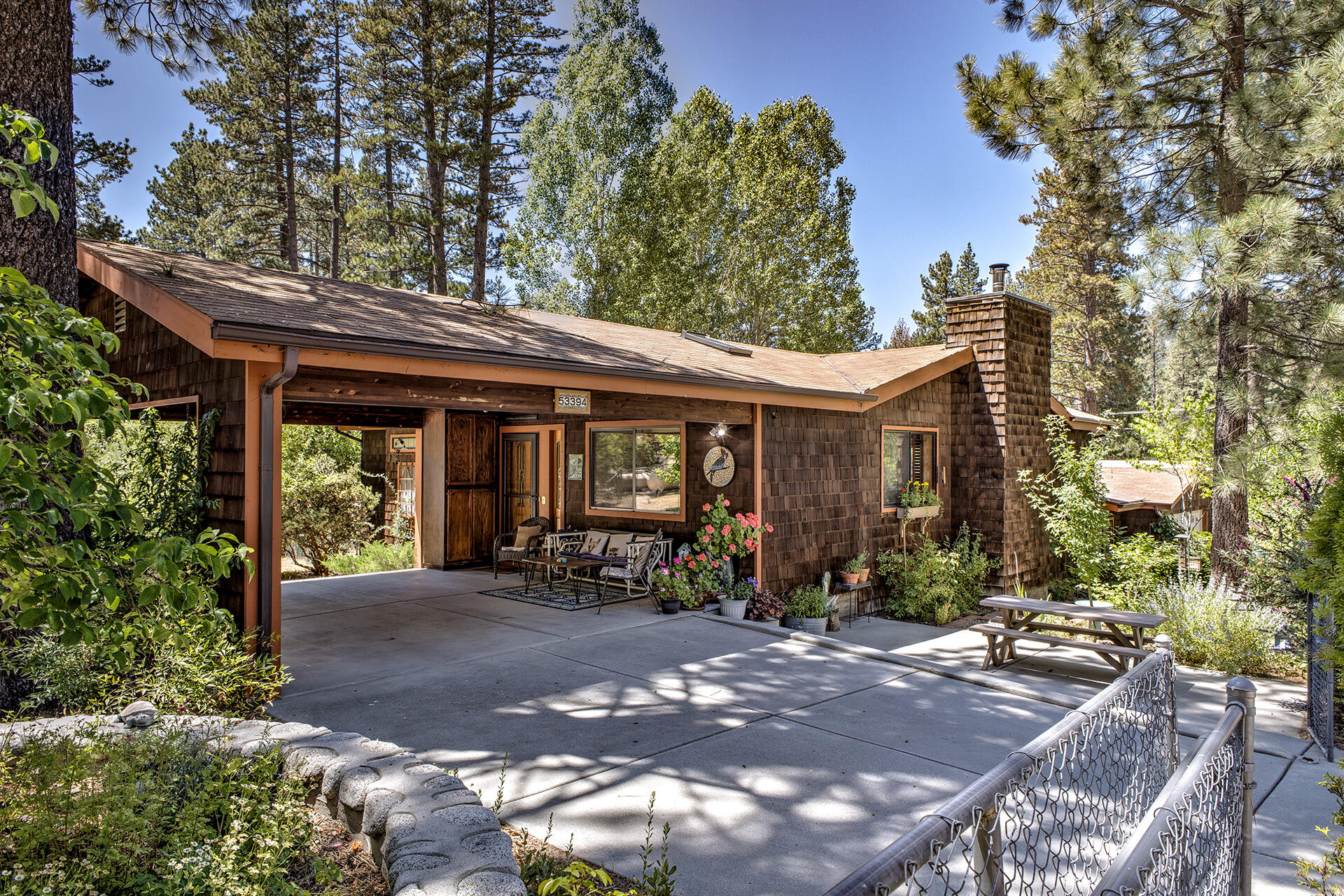 a view of a house with outdoor space