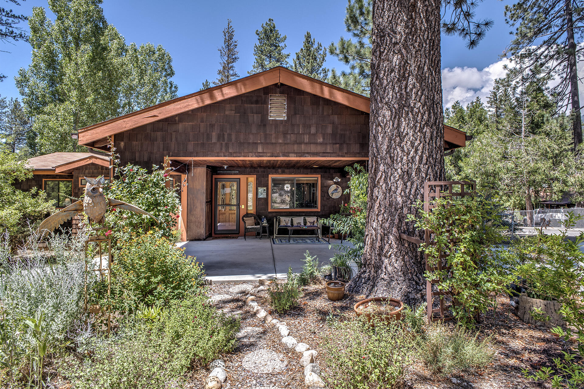 53394 Tollgate Road Idyllwild, CA 92549 - Photo 11 of 53 a front view of a house with garden