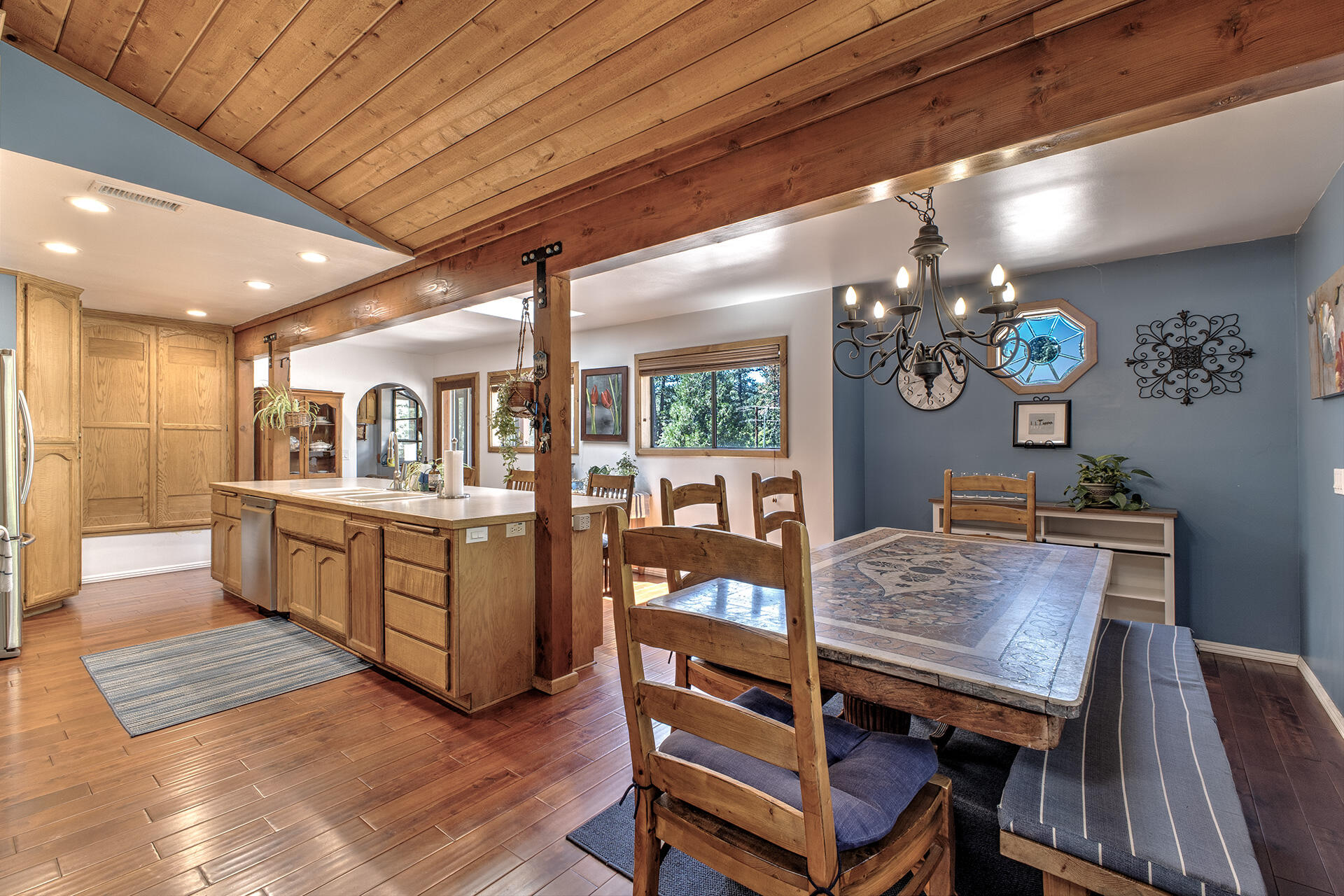 53394 Tollgate Road Idyllwild, CA 92549 - Photo 21 of 53 a kitchen with a table and chairs in it